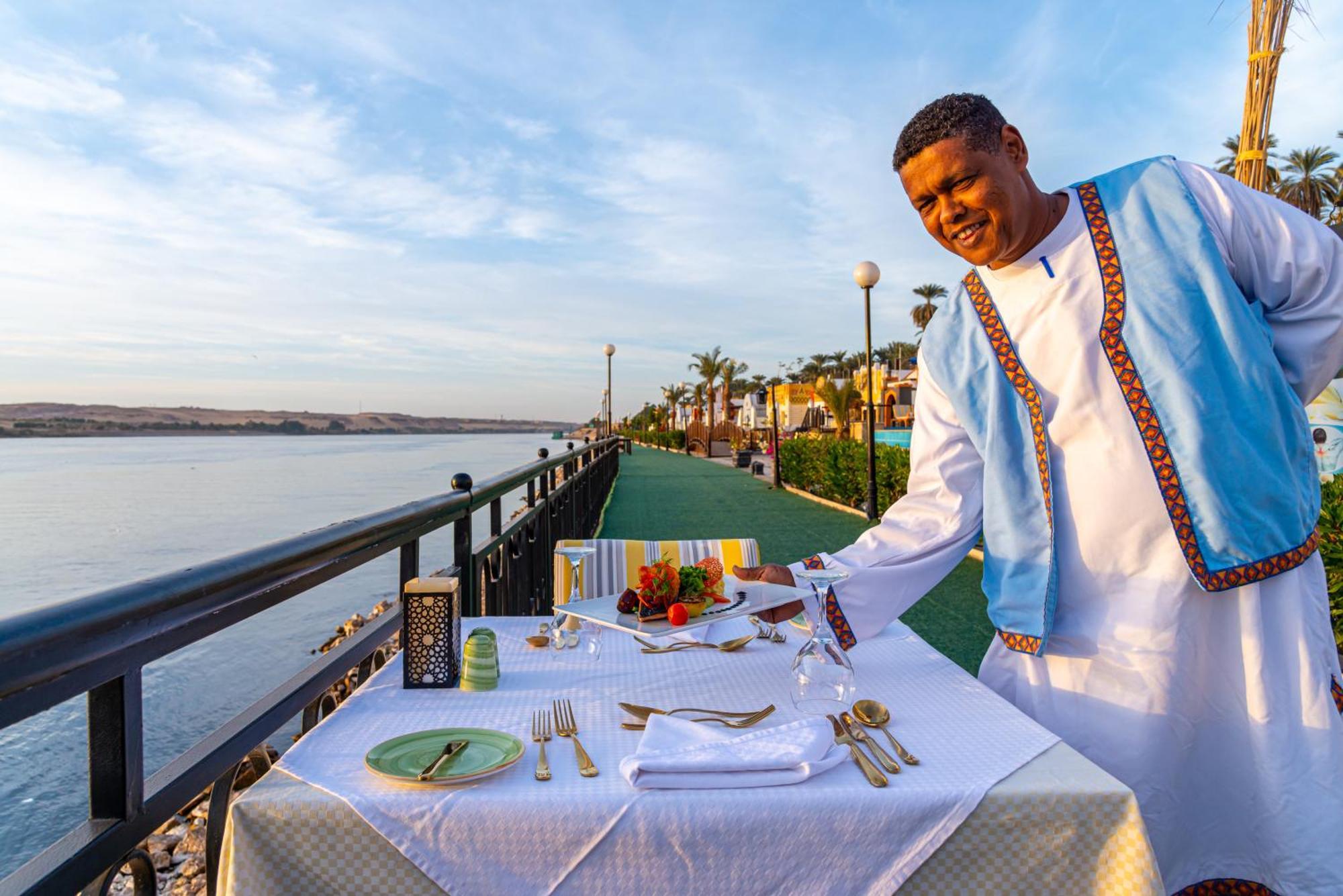 Sonesta Nouba Hotel Aswan Exteriör bild